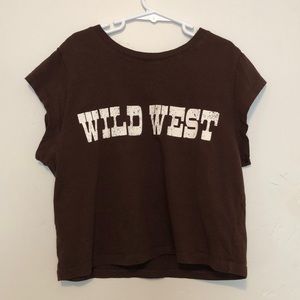 Brown cropped tee